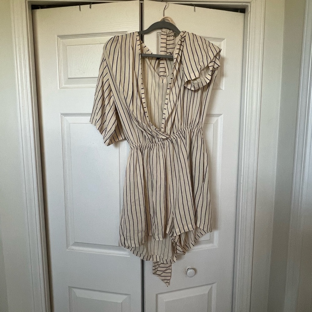 Lusana striped romper size large